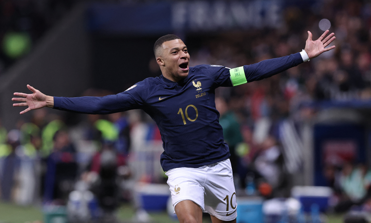 Mbappe tự nhận thua xa Ronaldo và Messi