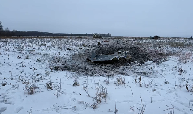 Flugzeugwrack am Unglücksort in Belgorod. Foto: RT
