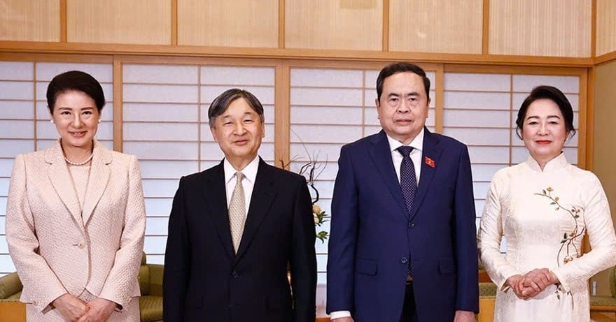 El presidente de la Asamblea Nacional y su esposa se reúnen con el Rey y la Reina de Japón