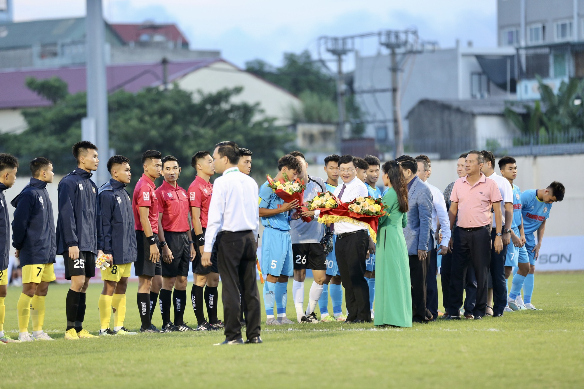 U.21 quốc gia 2023: Lực lượng từng thắng U.16 Man City tạo bất ngờ lớn - Ảnh 7.