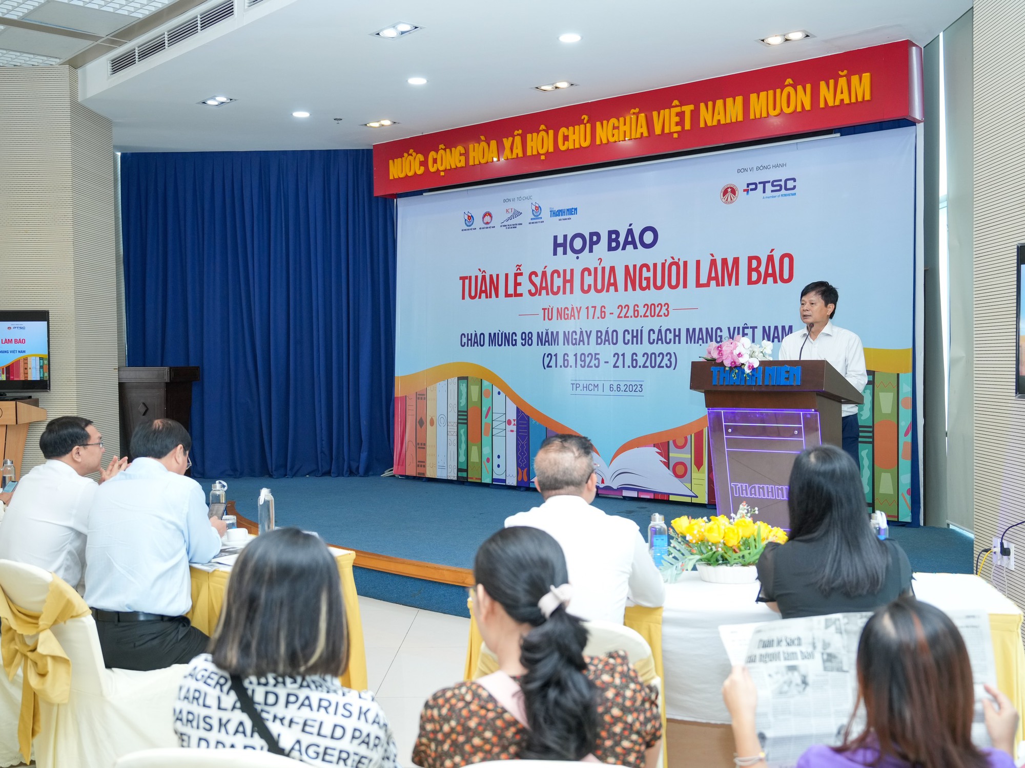 Lần đầu tiên tại Việt Nam có 'Tuần lễ Sách của người làm báo' - Ảnh 1.