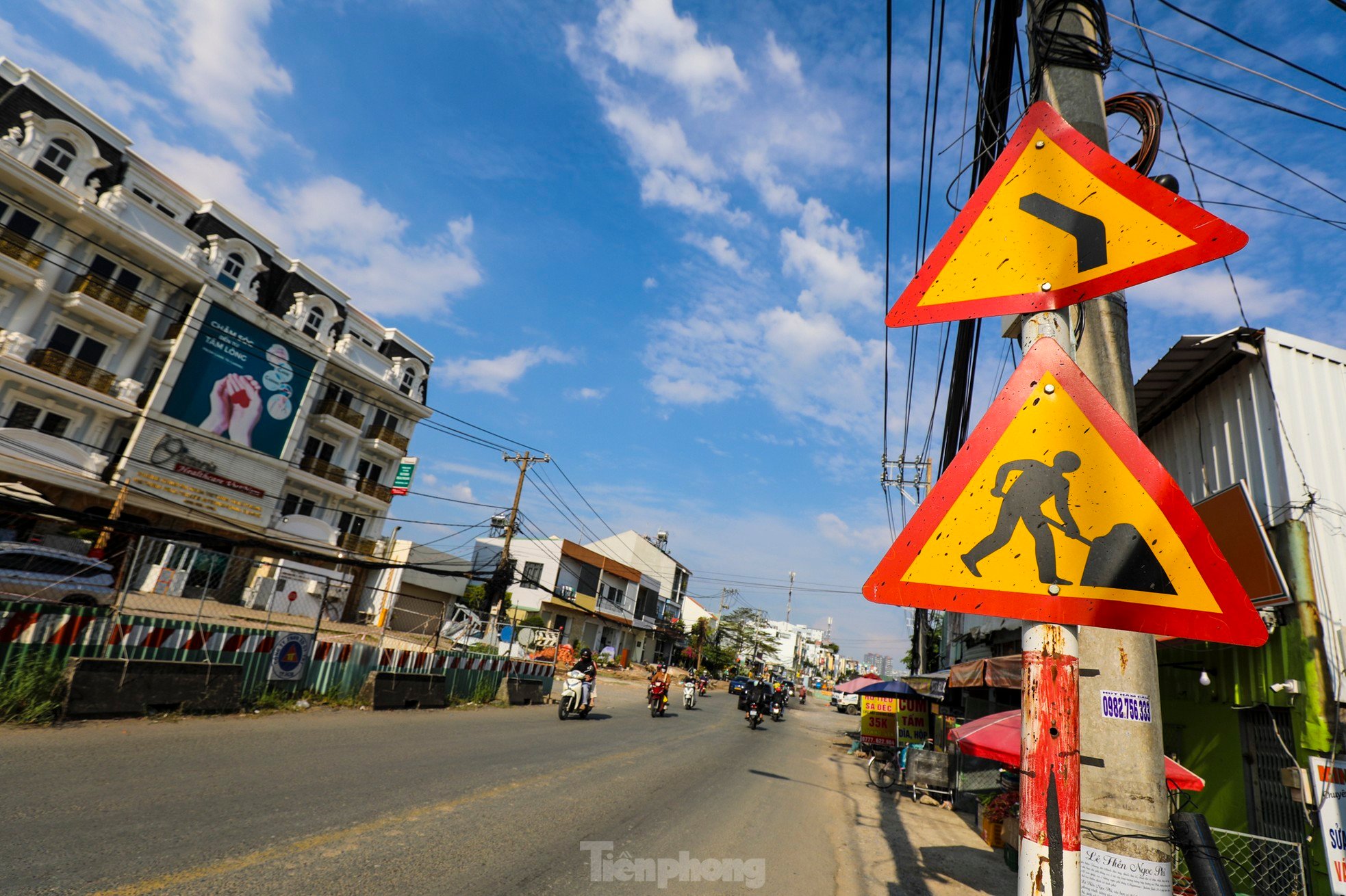 Construcción de la ampliación de 2,5 km de la calle Luong Dinh Cua: aún desordenada después de 9 años (foto 11)