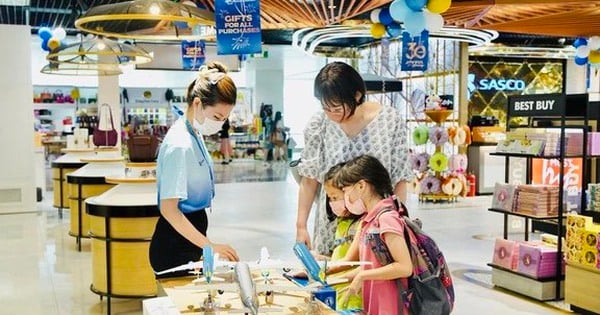 관광객 증가, '명품왕' 회사 하루 70억동 이상 벌어들여