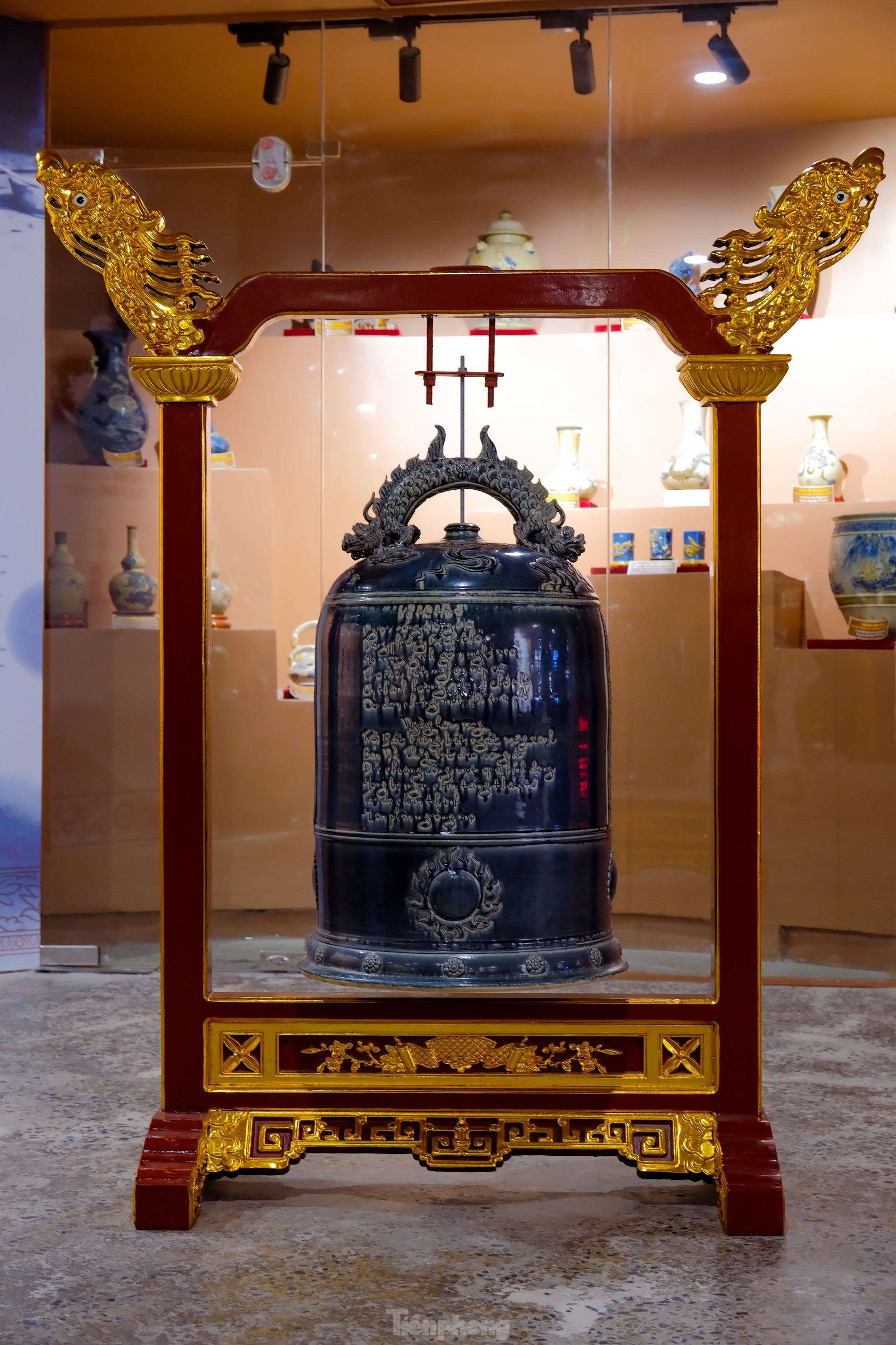 Les touristes se ruinent en visitant le village de poterie le plus célèbre de Hanoi (photo 8)