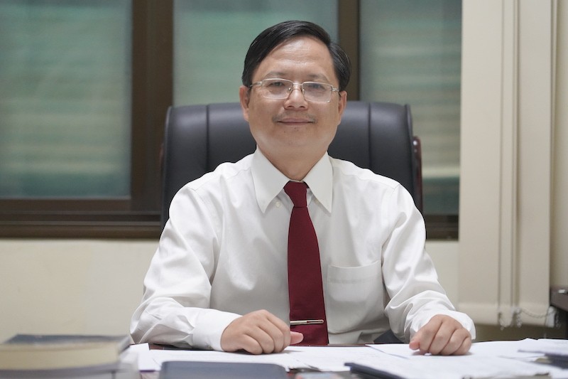 GS. Dr. Vu Hoang Linh, directeur de l'Université des sciences, président de la Société mathématique du Vietnam