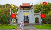 Friedliche Truong Sa Pagode auf der heiligen Insel