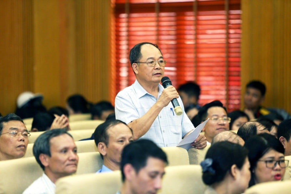 Wähler des Wahlkreises Nr. 1 in Hanoi äußern sich. Foto: Thanh Hai