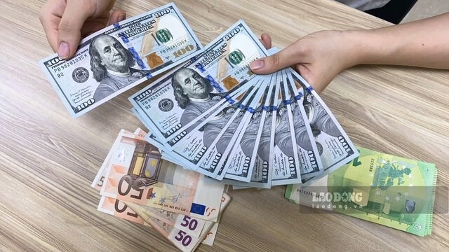 円は33年ぶり安値を脱し、米ドル価格は不安定な週を終える