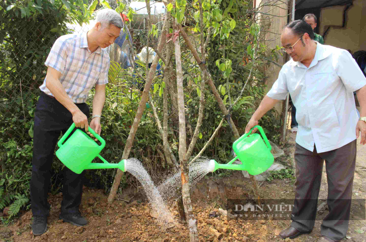 Lai Châu tổ chức gắn biển đường hoa lê ở xã có địa điểm ngắm bình minh đẹp nhất Đông Nam Á- Ảnh 4.