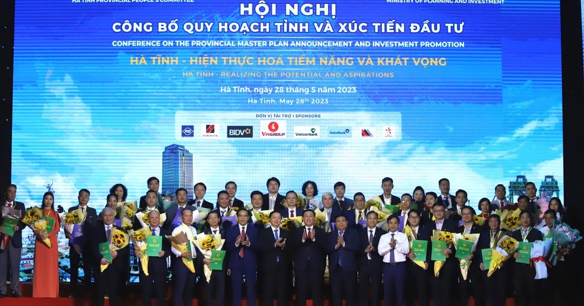 Hà Tĩnh nhận Quyết định phê duyệt Quy hoạch tỉnh thời kỳ 2021-2030, tầm nhìn đến năm 2050