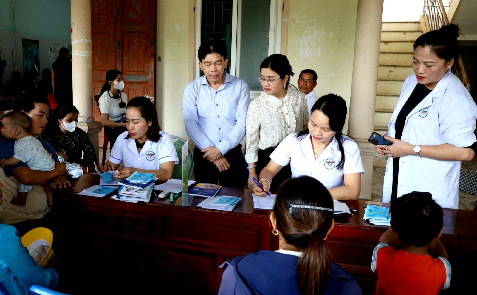 Hà Tĩnh: Sốt phát ban nghi do bệnh sởi lan rộng tại H.Hương Khê- Ảnh 1.