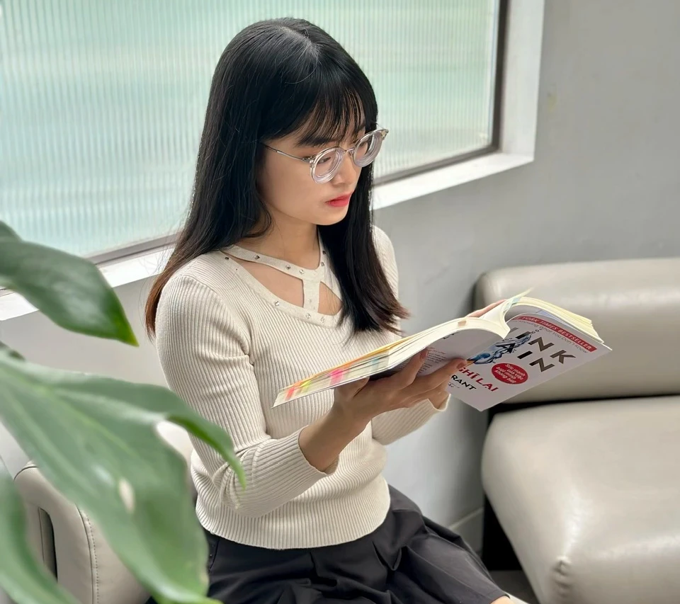 Cô nàng gen Z mong người khác "Chỉ cần tốt hơn 1% mỗi ngày"- Ảnh 2.