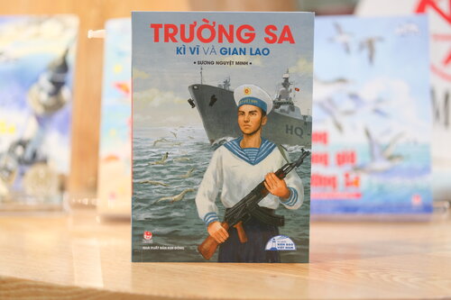 Many outstanding publications about the sea and islands have been republished by Kim Dong Publishing House. Photo: Kim Dong