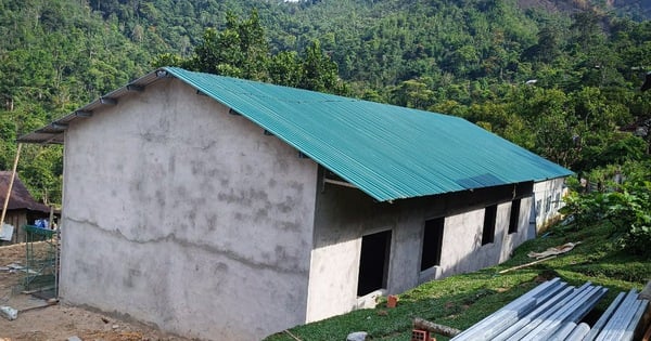 Quand le problème des écoles « mal construites » sur des terres appartenant à une autre province sera-t-il résolu ?