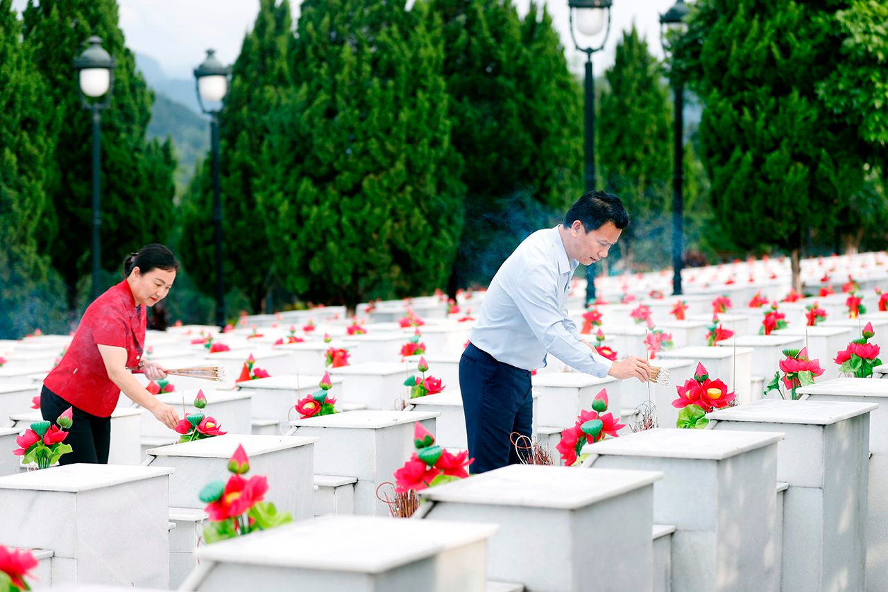 small_20240509-cemetery-vi-xuyen-6-camp.jpg