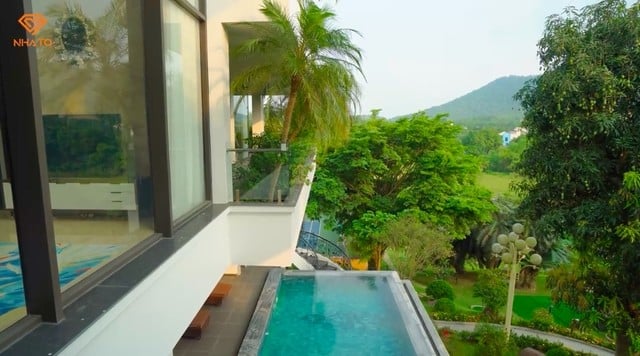 Biệt thự hoành tráng như resort của bác sĩ thẩm mỹ nổi tiếng - Hình 3 Biet thu hoanh trang nhu resort cua bac si tham my noi tieng-Hinh-3