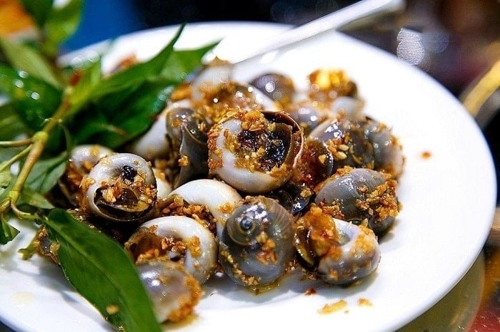 Should you remove the tail when eating snails? - 1