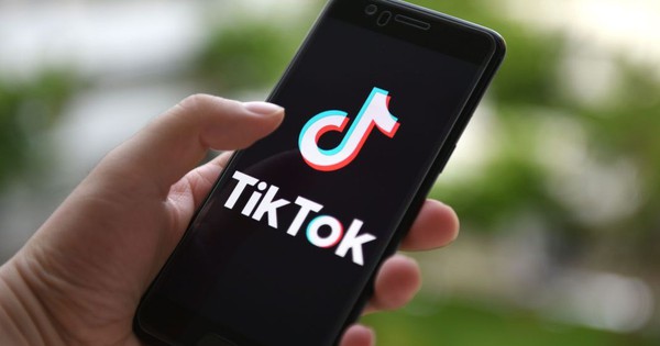 Tỷ phú Frank McCourt chính thức ngỏ lời mua TikTok