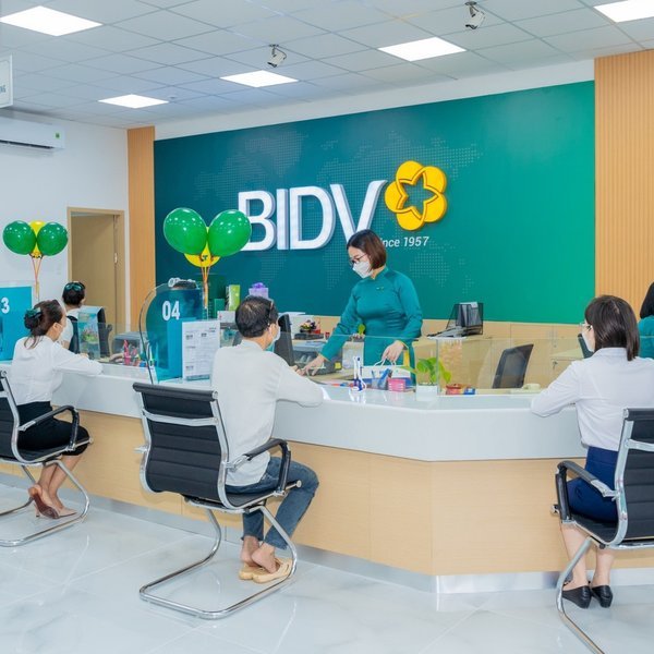 توقعات بانخفاض أرباح BIDV وTechcombank في الربع الثالث من عام 2023