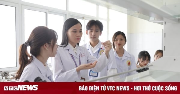 Aumentan las puntuaciones de referencia de la Academia de Medicina Tradicional de Vietnam