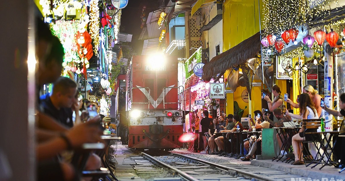 Eine harmonische und wirksame Ausrichtung für „Train Street Coffee“ finden