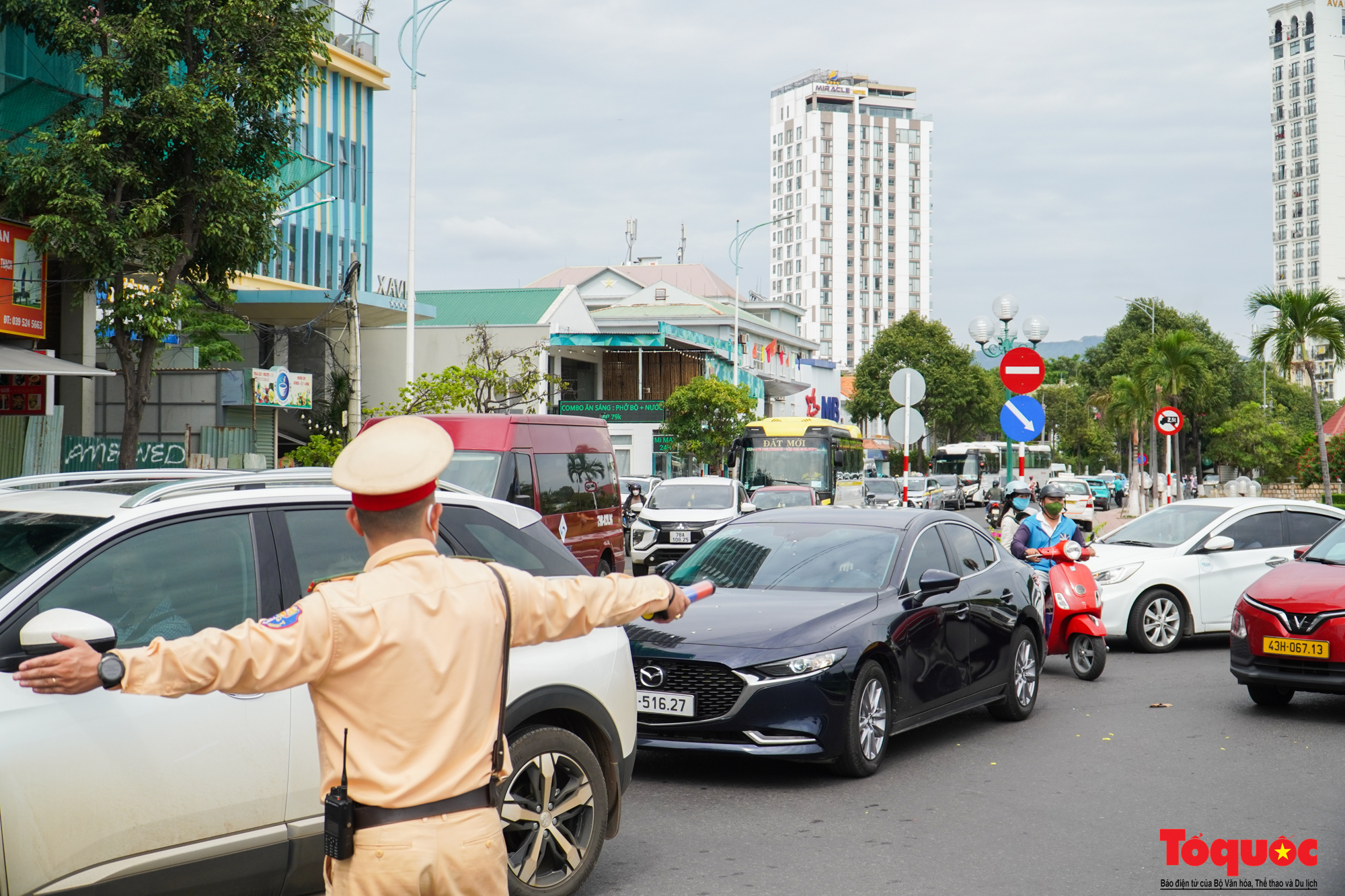 Tour biển đảo và các điểm du lịch ở Nha Trang hút khách dịp 2/9 - Ảnh 2.