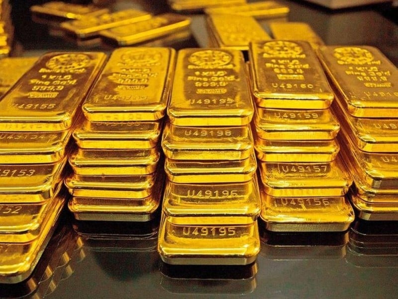 SJC gold price today decreased by 250 thousand, the market sold for 83.70 million VND/tael