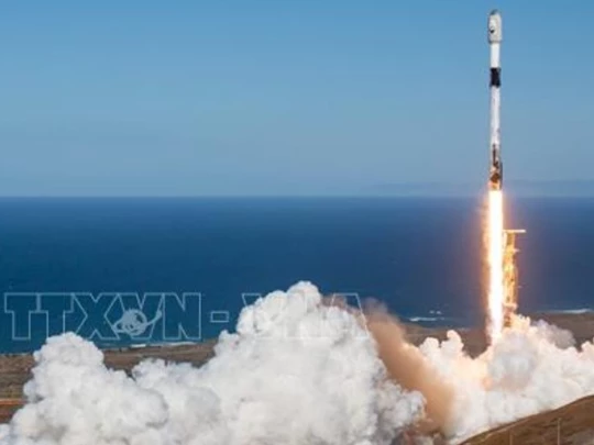 SpaceX erhält Erlaubnis zur Wiederaufnahme von Falcon-9-Raketenstarts