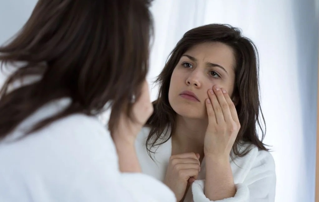 Dấu hiệu lạ sau khi ngủ dậy cần đi khám ngay - Ảnh 5.