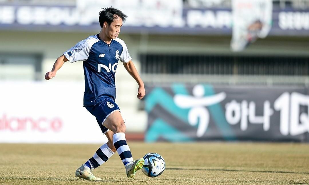 Van Toan surpasses Xuan Truong in playing minutes in Korea