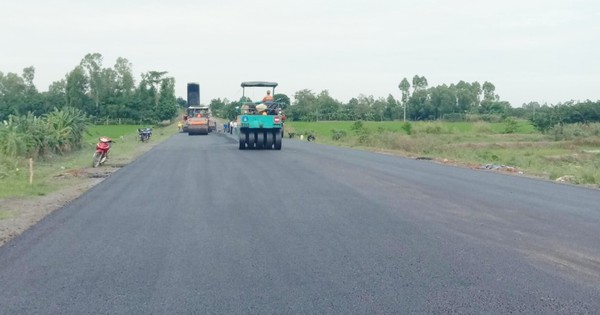 Hai gói thầu đang gặp khó vì thiếu cát