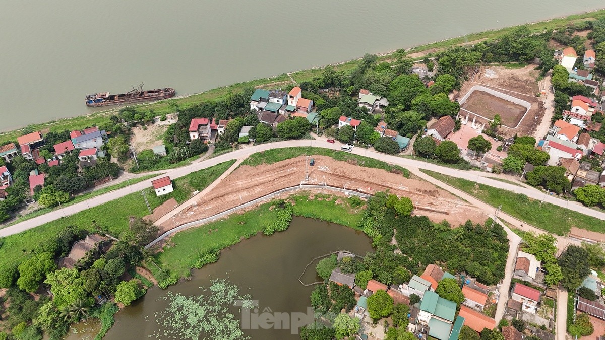 Hanoi spends nearly 400 billion VND to renovate the Red River dike through Phu Xuyen district, photo 14