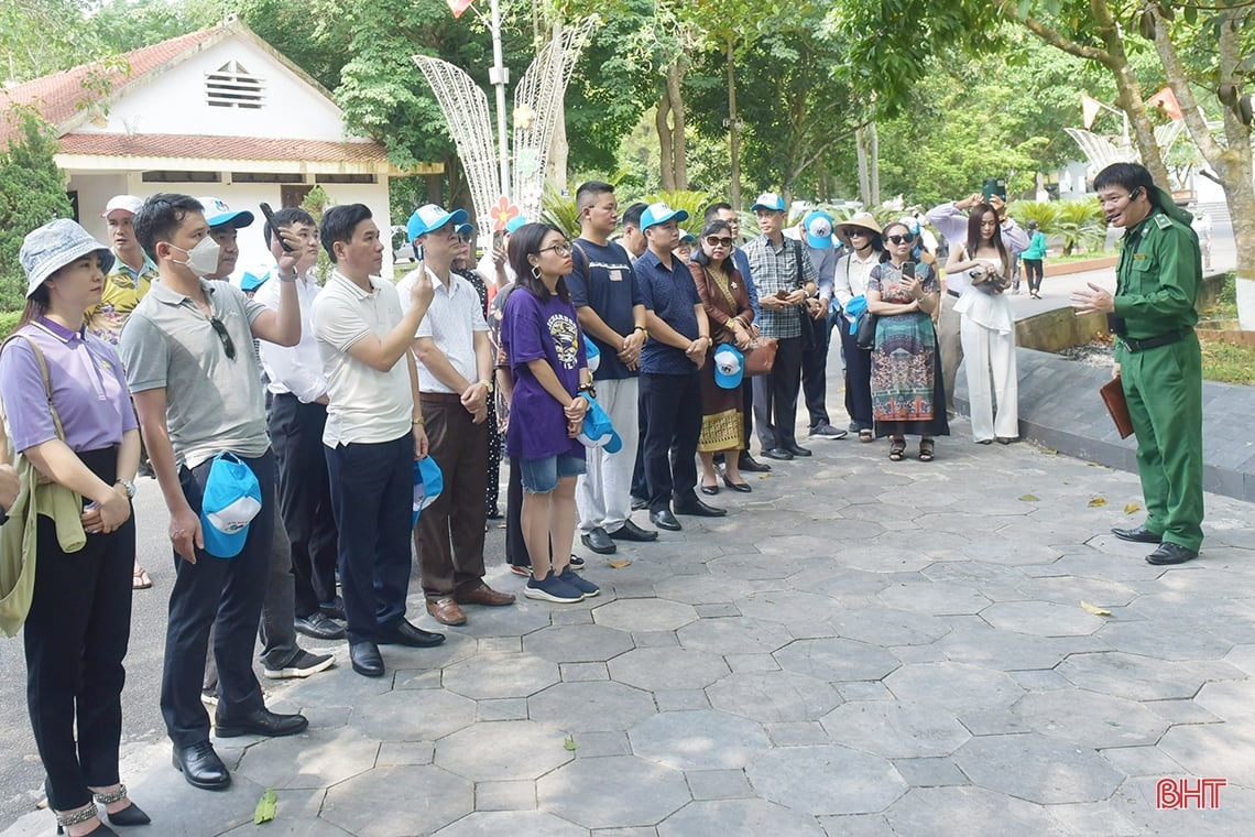 Domestic and foreign delegates impressed by Ha Tinh's development