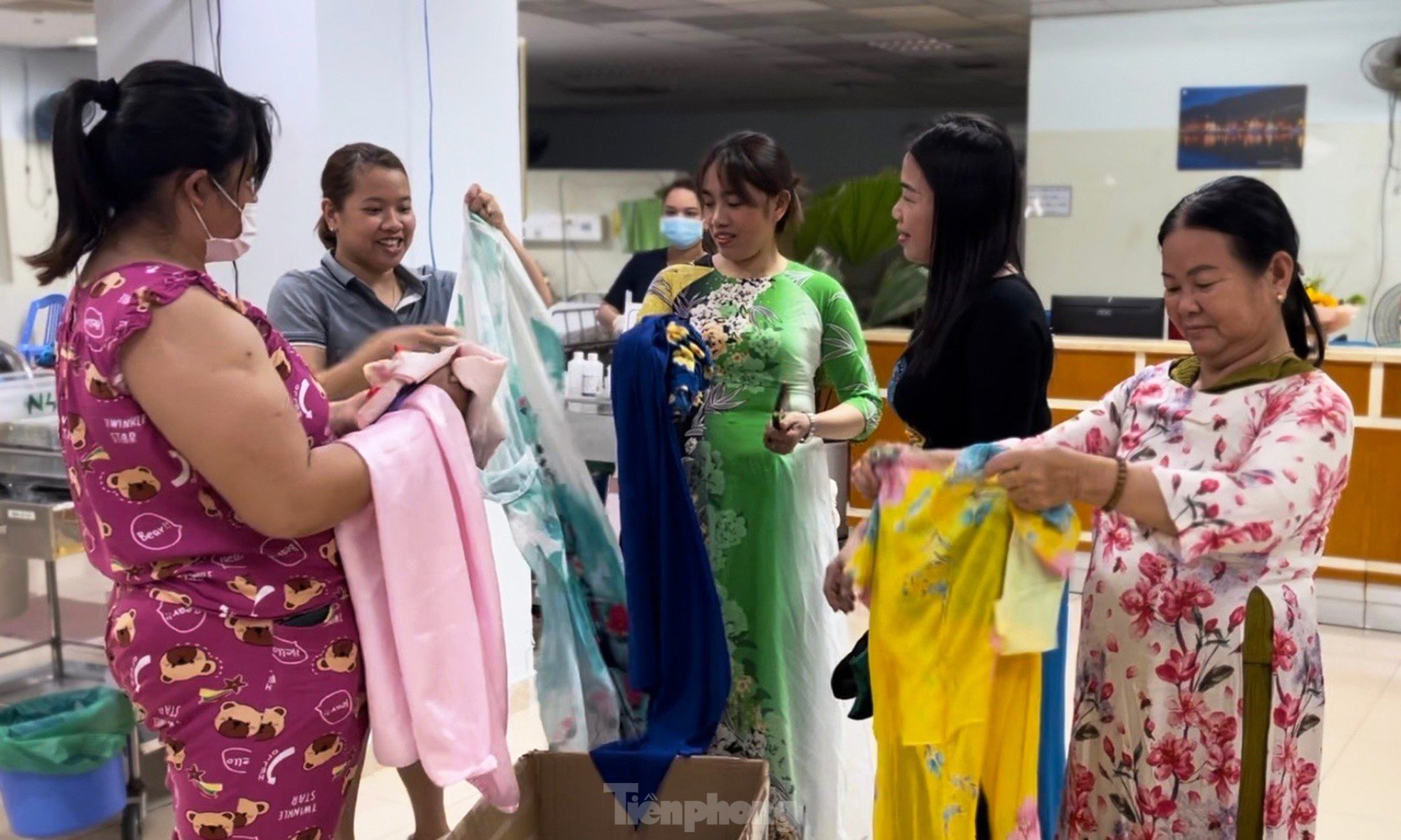 Festival unique d'Ao Dai à l'hôpital d'oncologie, photo 3