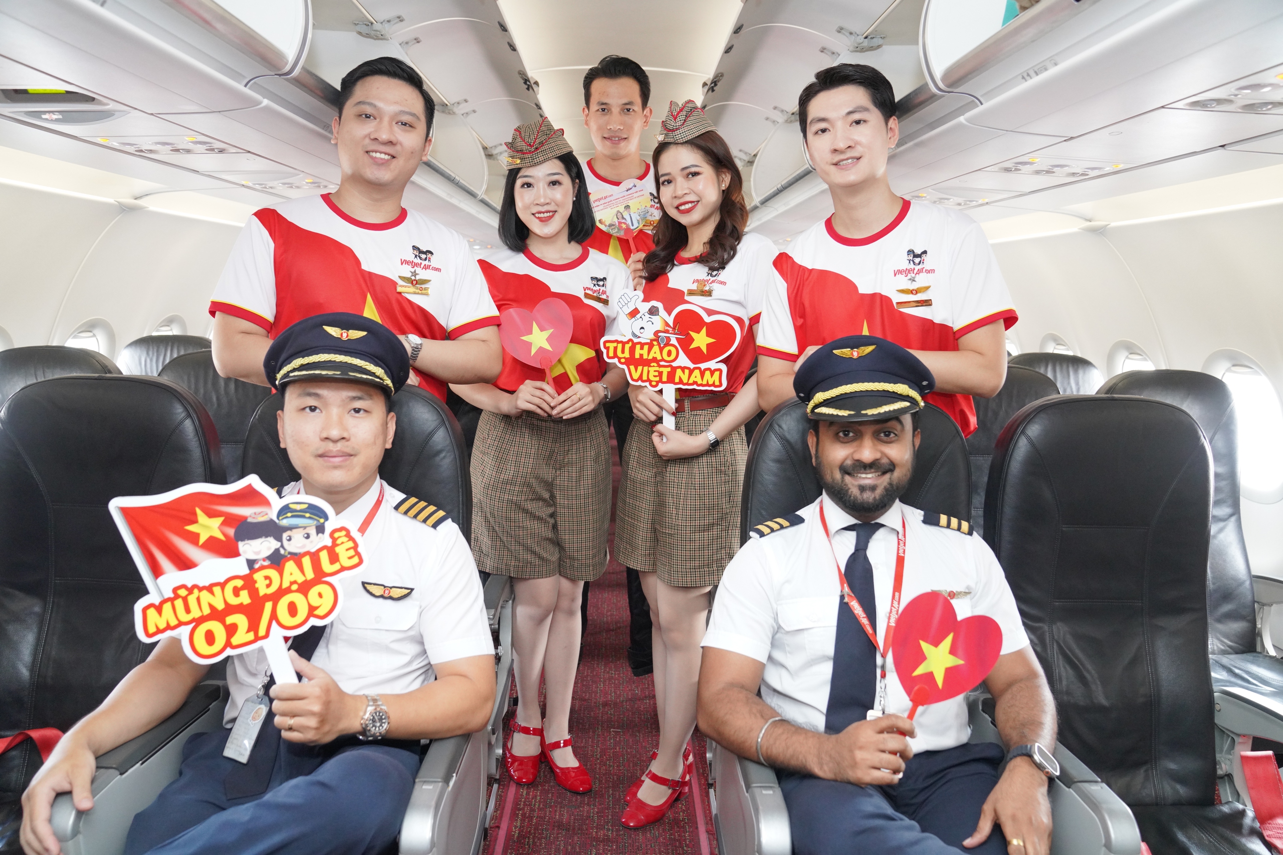 Muôn ánh sao vàng trên những chuyến bay Vietjet dịp Quốc khánh 2/9- Ảnh 3.