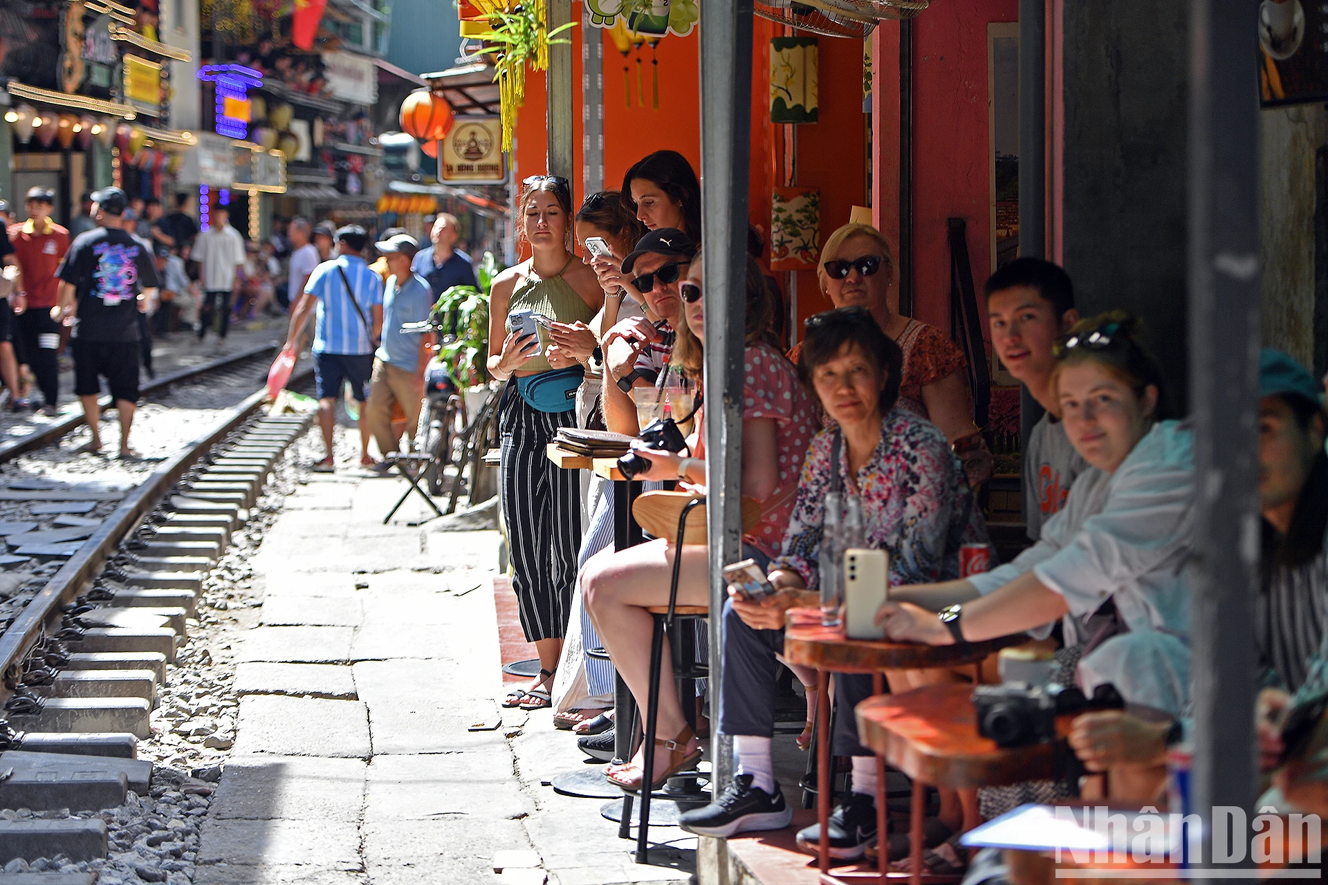 [Photo] การค้นหาแนวทางที่ลงตัวและมีประสิทธิภาพสำหรับ “ร้านกาแฟริมถนนบนรถไฟ” ภาพที่ 10