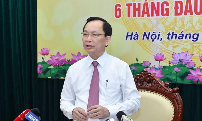 Deputy Governor Dao Minh Tu at the State Bank's press conference on the morning of June 21. Photo: SBV