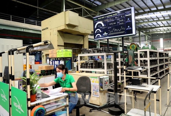 L'indice PMI de septembre est inférieur à 50, l'industrie manufacturière vietnamienne décline en raison du typhon Yagi