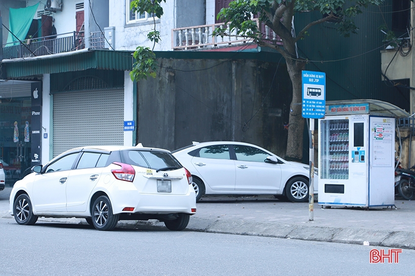 Stationnement « sans soucis » aux arrêts de bus de la ville de Ha Tinh