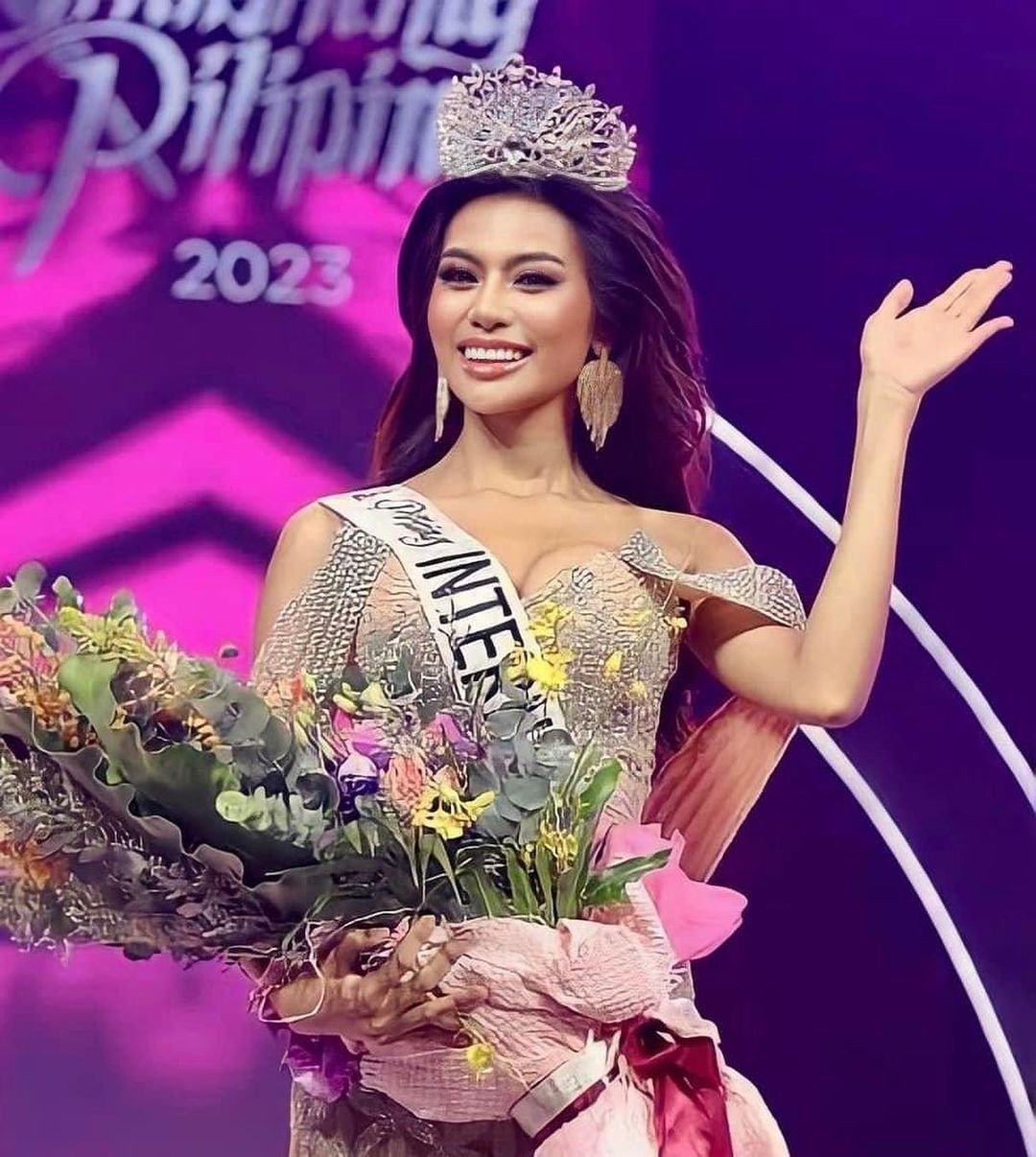Die philippinische Schönheit ist Thanh Thuys Rivalin bei Miss International Foto 1