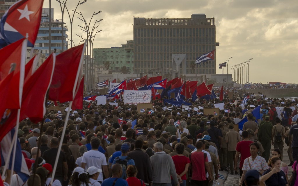 Cuba empezó a perdonar a la gente después de conquistar el país, noi long orange, foto 1