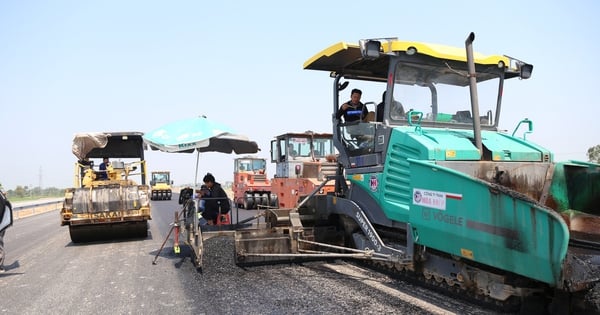 “Ăn tranh thủ, ngủ khẩn trương” trên công trường cao tốc Diễn Châu