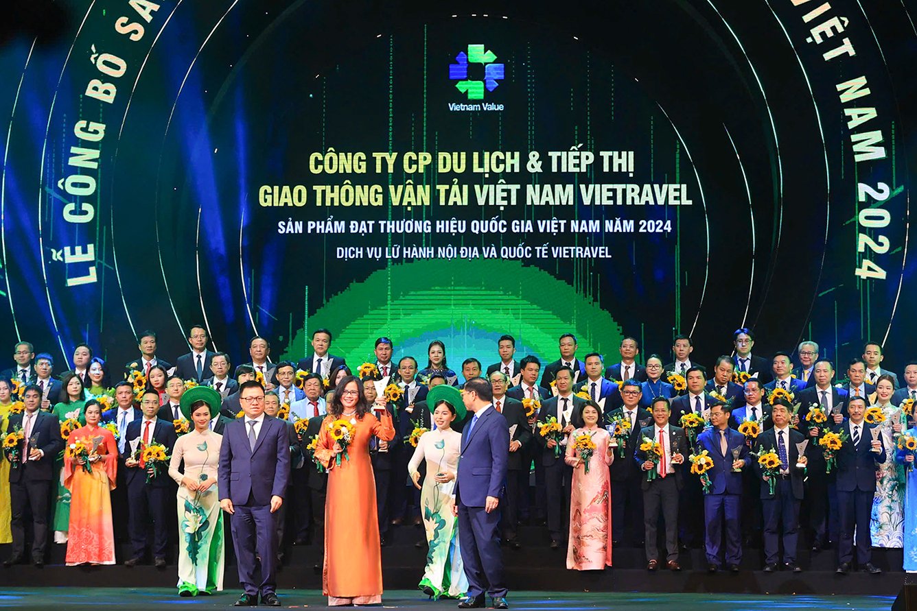 Vietravel tự hào đón nhận danh hiệu “Thương hiệu Quốc gia Việt Nam 2024”