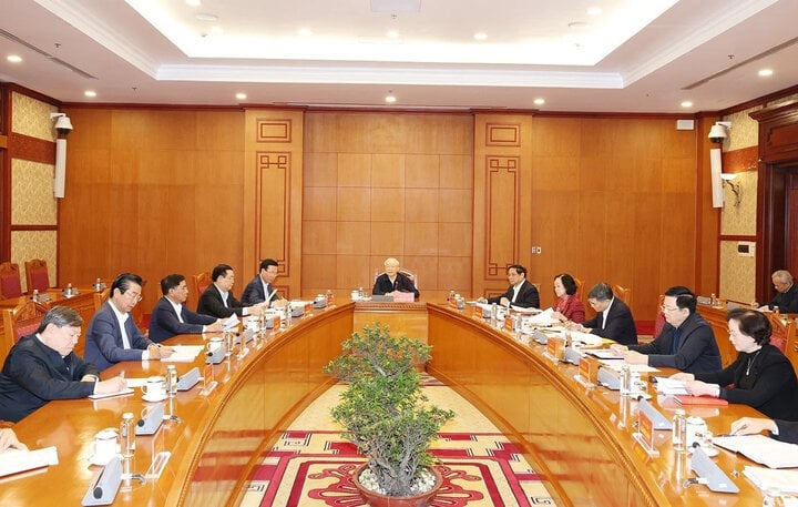 The first meeting of the Personnel Subcommittee of the 14th National Party Congress. (Photo: VNA)