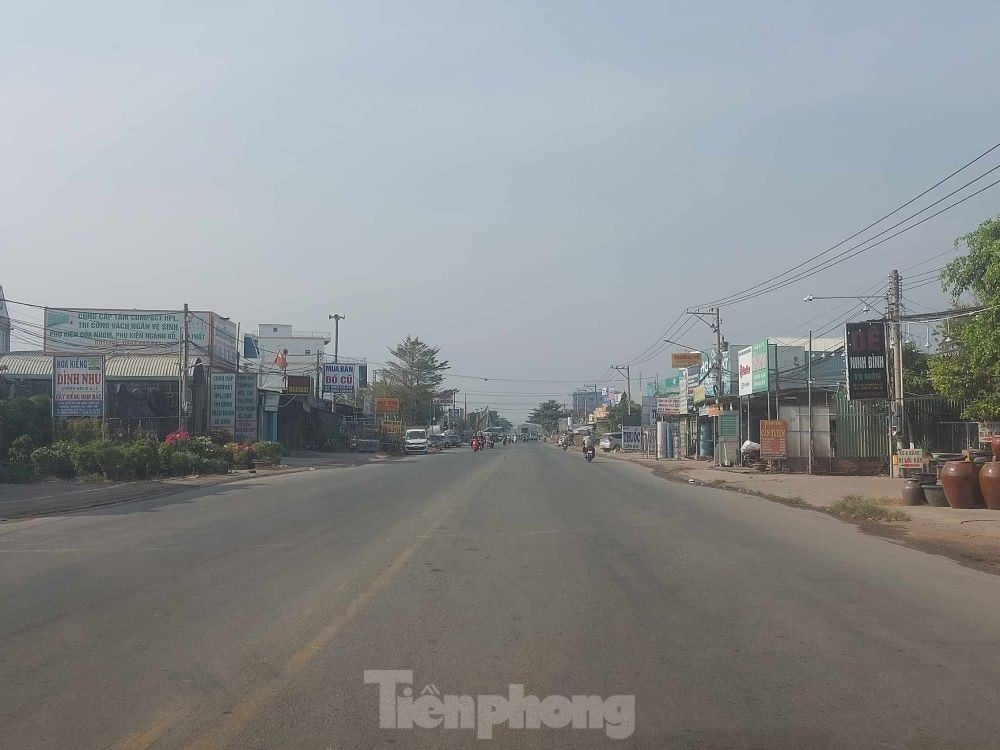 Leiden, weil die Modernisierung einer 2 km langen Straße in Binh Duong seit über 3 Jahren nicht abgeschlossen ist, Foto 2