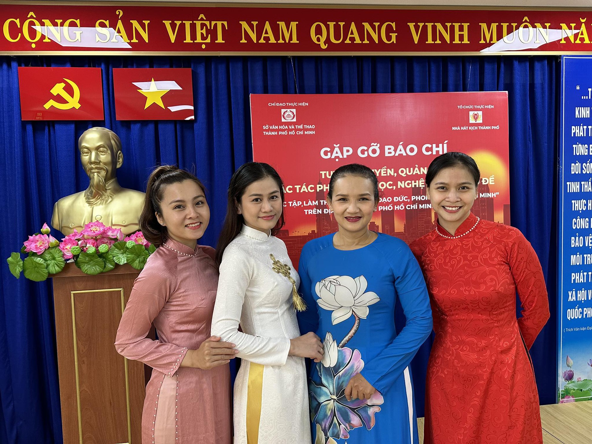 Nghệ sĩ TP HCM  học và làm theo tư tưởng đạo đức, phong cách Hồ Chí Minh - Ảnh 1.