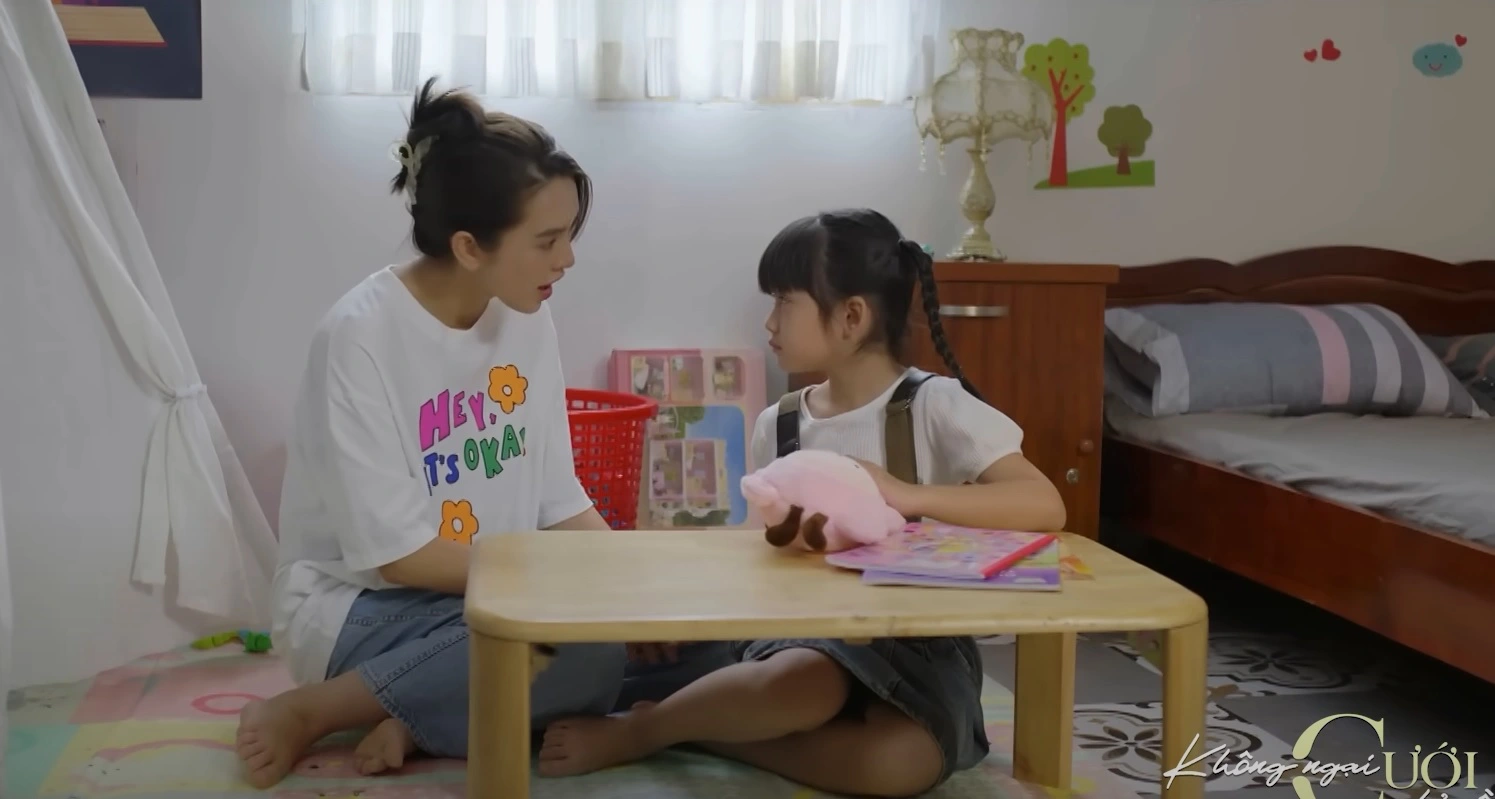 Bé Cà Rốt bất ngờ cản trở tình cảm Đông - Huyền.