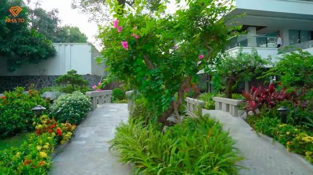 Biệt thự hoành tráng như resort của bác sĩ thẩm mỹ nổi tiếng - Hình 7 Biet thu hoanh trang nhu resort cua bac si tham my noi tieng-Hinh-7