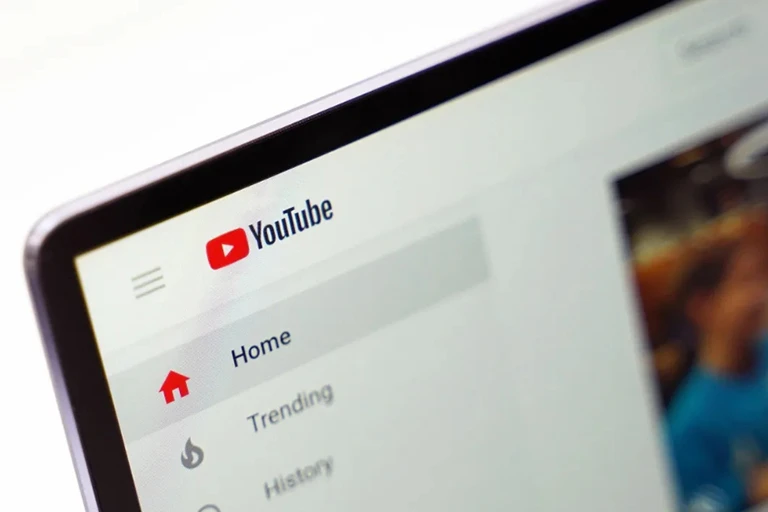 YouTube nói gì khi bị tố tải chậm trên trình duyệt đối thủ của Chrome? - Ảnh 1.