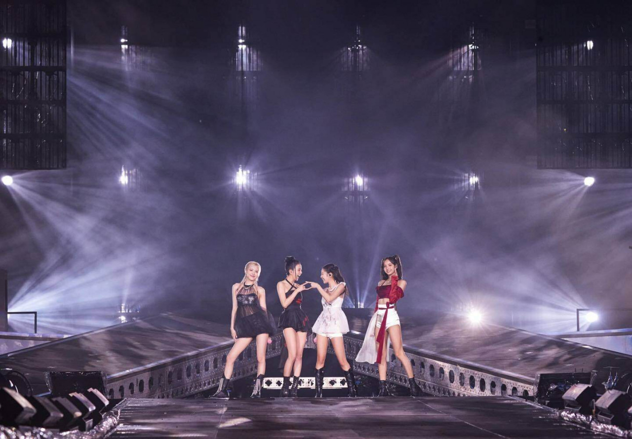 International media marvels at BlackPink's two shows in Hanoi 2